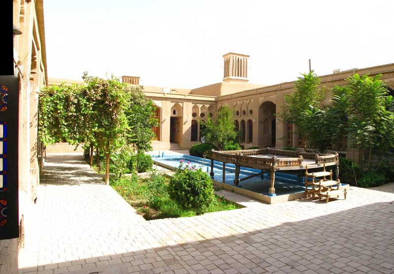 Lariha House